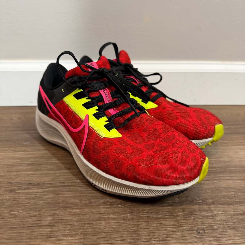 Nike Air Zoom Pegasus 38 DM8061-600 Women’s Running Shoes Size 7 Red Black